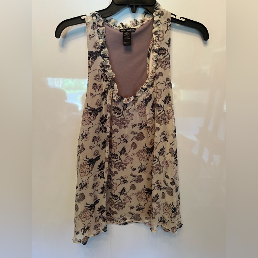 Ella Moss swing top